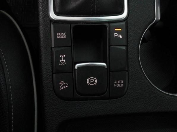 Kia Sportage IV Рестайлинг с пробегом 2020 года, цена 2 420 000 рублей, 140371 км, внедорожник, Автокод Объявления