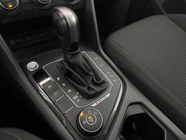Volkswagen Tiguan II с пробегом 2020 года, цена 2 571 000 рублей, 119878 км, внедорожник, Автокод Объявления
