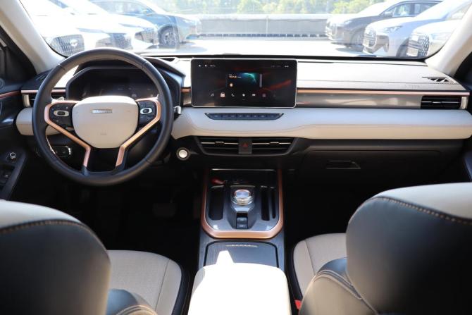 Haval Jolion I Рестайлинг с пробегом 2024 года, цена 2 279 000 рублей, 4000 км, внедорожник, Автокод Объявления