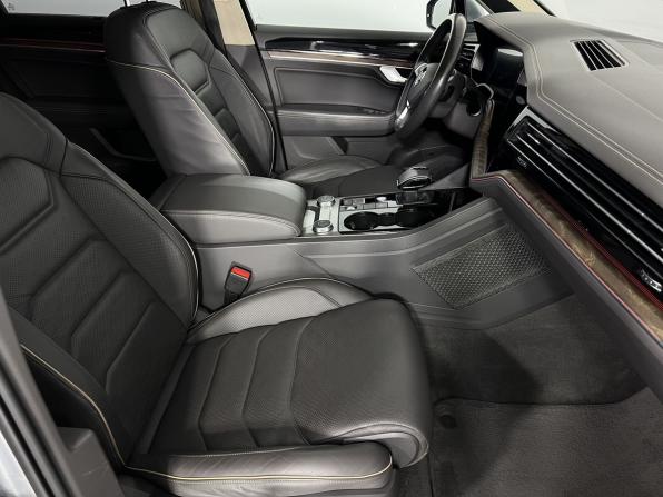 Volkswagen Touareg III с пробегом 2018 года, цена 4 500 000 рублей, 149261 км, внедорожник, Автокод Объявления