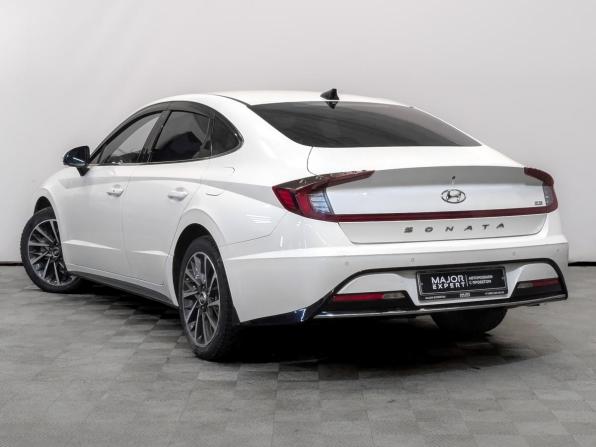 Hyundai Sonata VIII (DN8) с пробегом 2022 года, цена 2 490 000 рублей, 107943 км, седан, Автокод Объявления