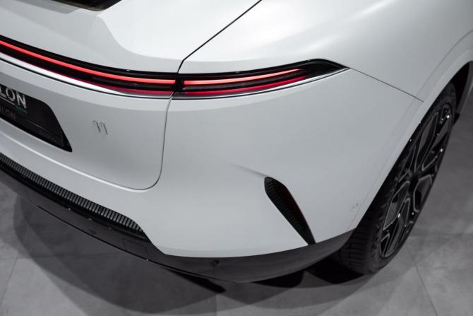 Новый Avatr 11 I 2025 года, цена 7 990 000 рублей, внедорожник, Автокод Объявления