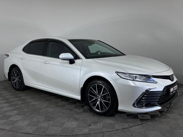 Toyota Camry VIII (XV70) Рестайлинг с пробегом 2021 года, цена 3 350 000 рублей, 55614 км, седан, Автокод Объявления