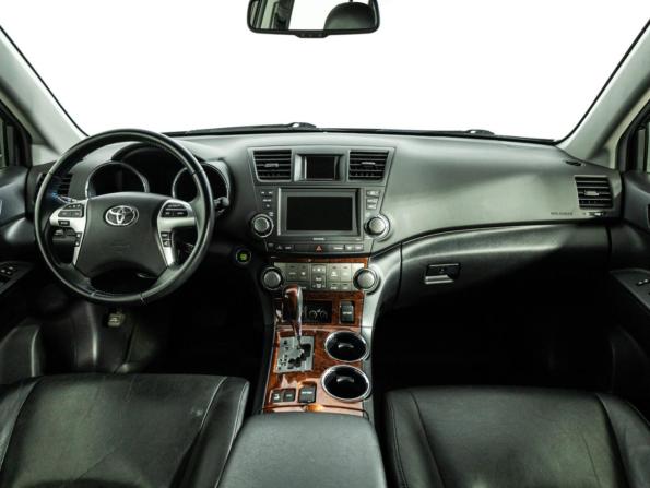 Toyota Highlander II (XU40) Рестайлинг с пробегом 2012 года, цена 2 199 700 рублей, 154500 км, внедорожник, Автокод Объявления