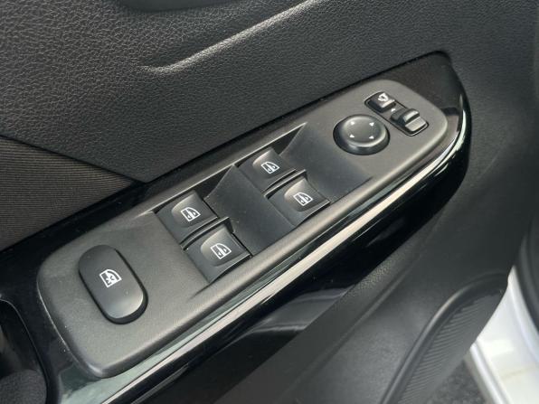 Renault Kaptur I Рестайлинг с пробегом 2021 года, цена 1 590 000 рублей, 78242 км, внедорожник, Автокод Объявления