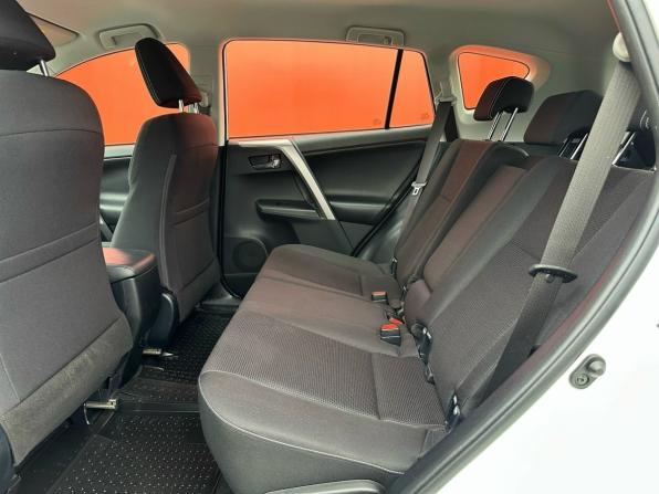 Toyota RAV4 IV (XA40) Рестайлинг с пробегом 2019 года, цена 2 990 000 рублей, 43300 км, внедорожник, Автокод Объявления