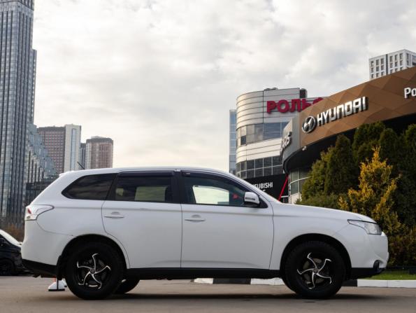 Mitsubishi Outlander III с пробегом 2013 года, цена 1 048 000 рублей, 298570 км, внедорожник, Автокод Объявления