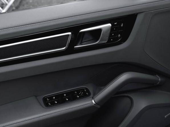 Porsche Cayenne III с пробегом 2021 года, цена 8 950 000 рублей, 76816 км, внедорожник, Автокод Объявления