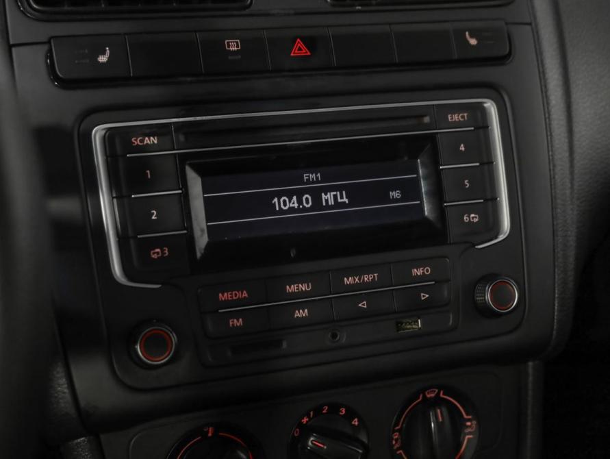Volkswagen Polo V Санкт-Петербург  - изображение 14