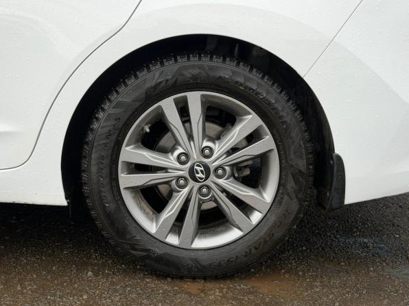 Hyundai Elantra VI (AD) с пробегом 2016 года, цена 1 300 000 рублей, 182326 км, седан, Автокод Объявления