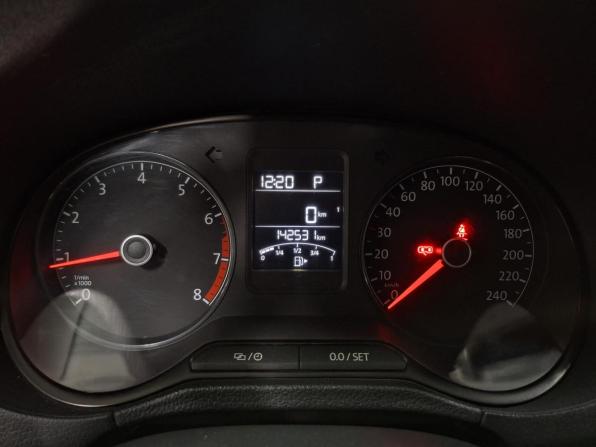Volkswagen Polo V Рестайлинг с пробегом 2019 года, цена 1 099 000 рублей, 144071 км, седан, Автокод Объявления