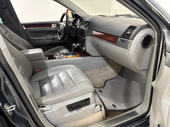 Volkswagen Touareg I с пробегом 2004 года, цена 495 000 рублей, 437077 км, внедорожник, Автокод Объявления