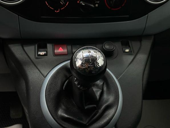 Citroen Berlingo II Рестайлинг с пробегом 2012 года, цена 627 000 рублей, 254168 км, компактвэн, Автокод Объявления
