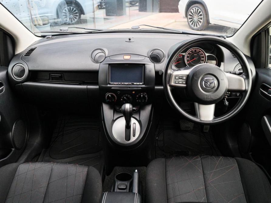 Mazda Demio III (DE) Москва  - изображение 9