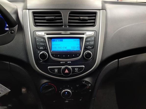 Hyundai Solaris I с пробегом 2013 года, цена 510 000 рублей, 266177 км, седан, Автокод Объявления