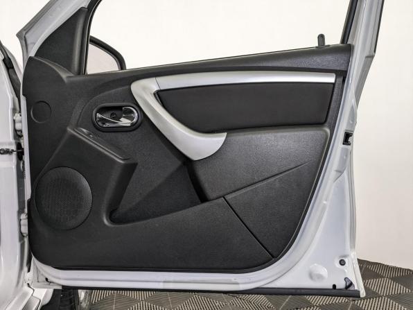 Nissan Terrano III (D10) с пробегом 2021 года, цена 1 300 000 рублей, 120823 км, внедорожник, Автокод Объявления