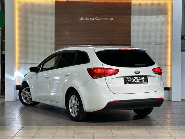 Kia Ceed II с пробегом 2012 года, цена 899 990 рублей, 216897 км, универсал, Автокод Объявления