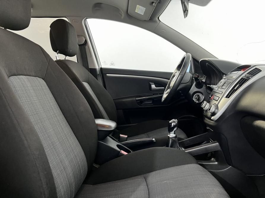 Kia Ceed I Рестайлинг Великий Новгород  - изображение 11