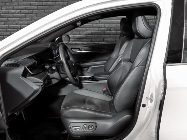 Toyota Camry IX (XV80) China Market с пробегом 2024 года, цена 4 160 000 рублей, 257 км, седан, Автокод Объявления