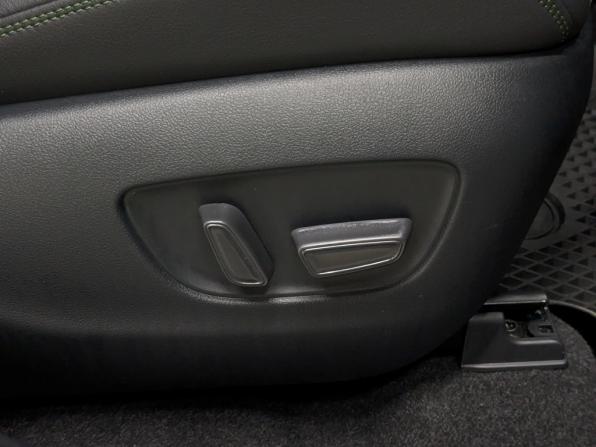 Toyota RAV4 V (XA50) с пробегом 2025 года, цена 3 925 000 рублей, 5170 км, внедорожник, Автокод Объявления