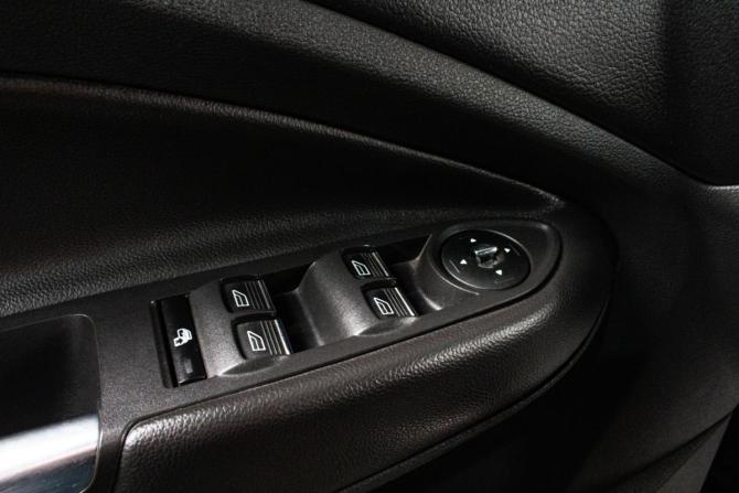 Ford Kuga II с пробегом 2013 года, цена 1 059 000 рублей, 184000 км, внедорожник, Автокод Объявления