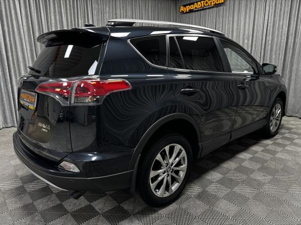 Toyota RAV4 IV (XA40) Рестайлинг с пробегом 2017 года, цена 2 300 000 рублей, 155954 км, внедорожник, Автокод Объявления