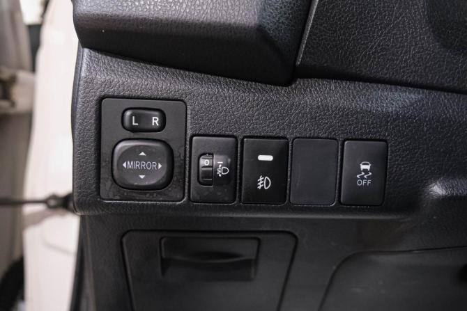 Toyota Corolla XI (E160 E170 E180) с пробегом 2013 года, цена 1 169 000 рублей, 282000 км, седан, Автокод Объявления