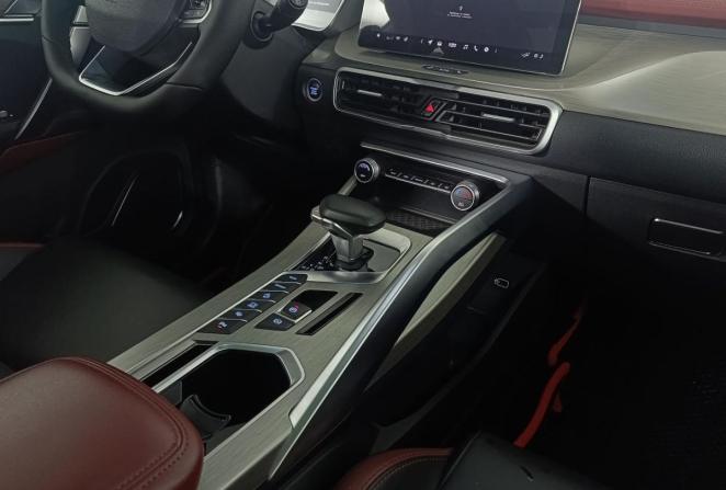 Geely Coolray I с пробегом 2024 года, цена 1 920 000 рублей, 55222 км, внедорожник, Автокод Объявления