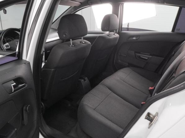 Opel Astra H Рестайлинг с пробегом 2009 года, цена 549 000 рублей, 170996 км, хэтчбек, Автокод Объявления