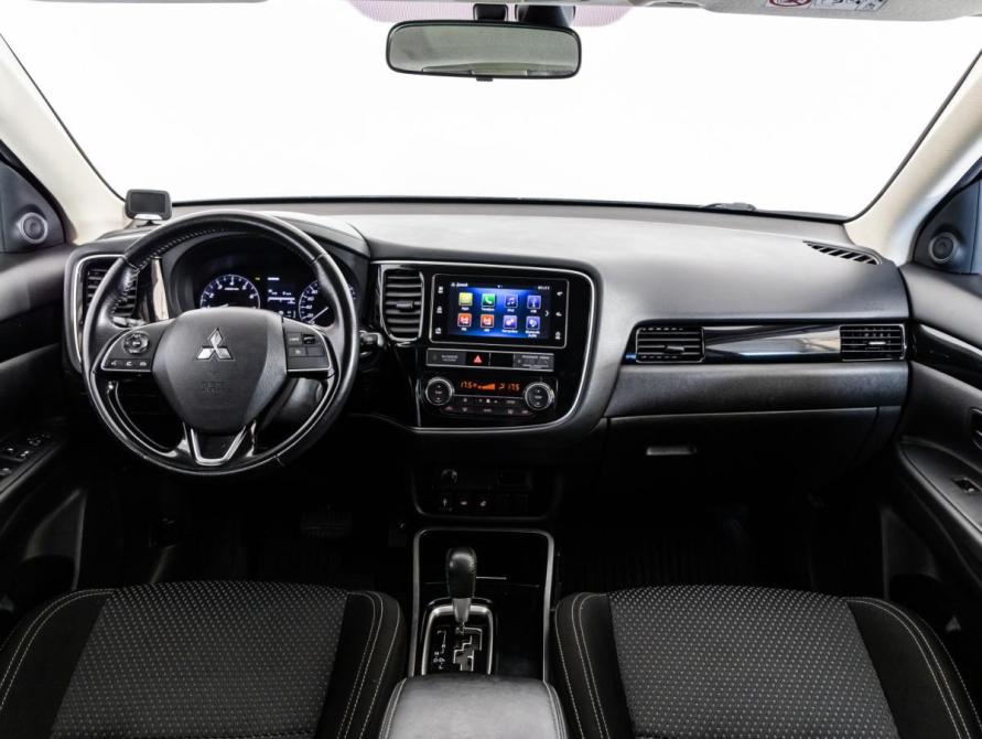 Mitsubishi Outlander III Рестайлинг 3 Санкт-Петербург  - изображение 11