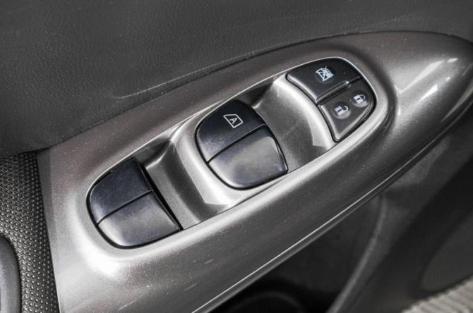 Nissan Juke I с пробегом 2011 года, цена 1 149 000 рублей, 240000 км, внедорожник, Автокод Объявления