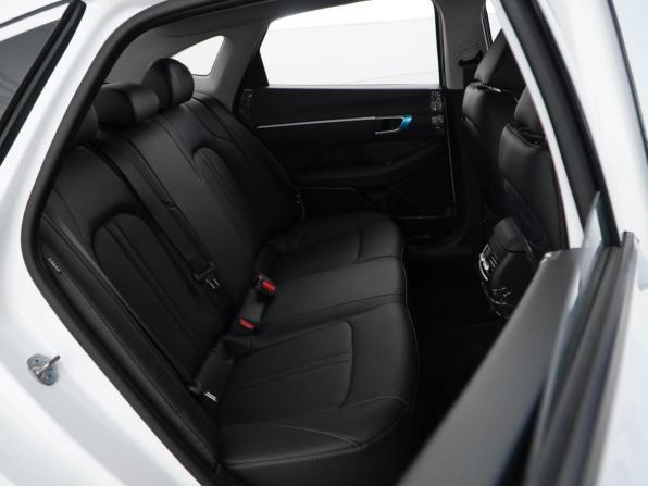Hyundai Sonata VIII (DN8) Рестайлинг с пробегом 2026 года, цена 4 699 077 рублей, 18 км, седан, Автокод Объявления
