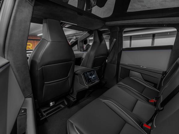 Tesla Cybertruck с пробегом 2024 года, цена 20 530 000 рублей, 140 км, пикап, Автокод Объявления