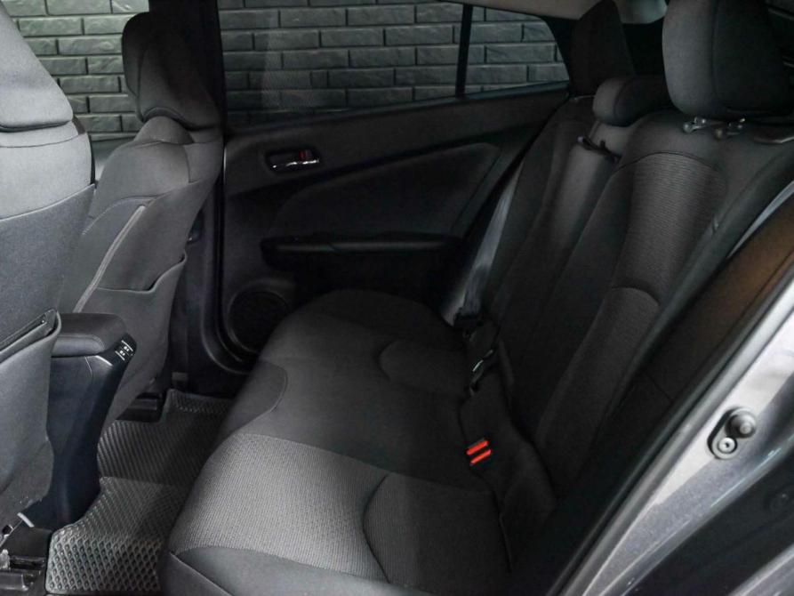 Toyota Prius IV (XW50) Екатеринбург  - изображение 11