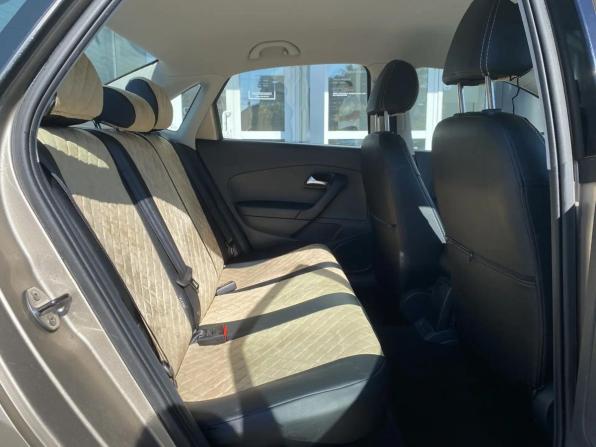 Volkswagen Polo V Рестайлинг с пробегом 2018 года, цена 1 265 000 рублей, 106000 км, седан, Автокод Объявления