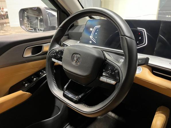 Changan Hunter Plus с пробегом 2024 года, цена 2 443 000 рублей, 74232 км, пикап, Автокод Объявления