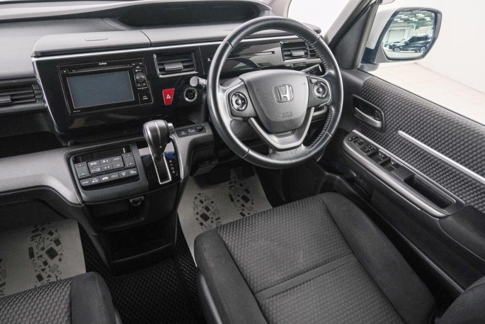 Honda Stepwgn V Красноярск  - изображение 10