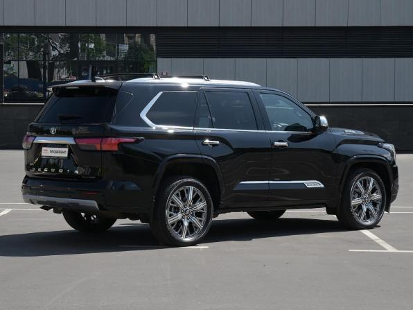 Toyota Sequoia III с пробегом 2025 года, цена 13 900 000 рублей, 14058 км, внедорожник, Автокод Объявления