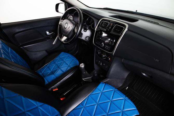 Renault Logan II с пробегом 2018 года, цена 849 000 рублей, 140081 км, седан, Автокод Объявления