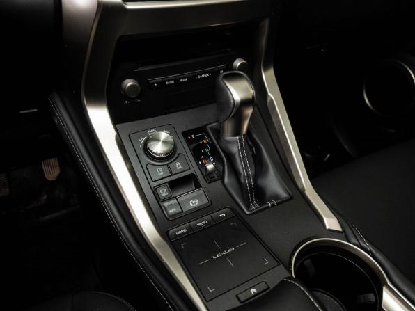 Lexus NX I Рестайлинг с пробегом 2019 года, цена 3 200 000 рублей, 146517 км, внедорожник, Автокод Объявления