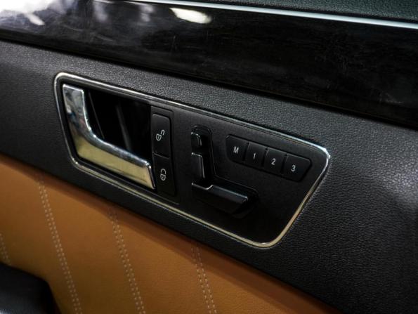 Mercedes-Benz E-Класс IV (W212 S212 C207) с пробегом 2009 года, цена 1 499 000 рублей, 311646 км, седан, Автокод Объявления