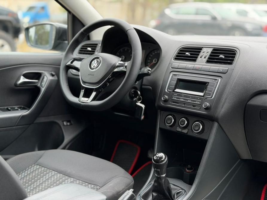 Volkswagen Polo V Рестайлинг Астрахань  - изображение 16