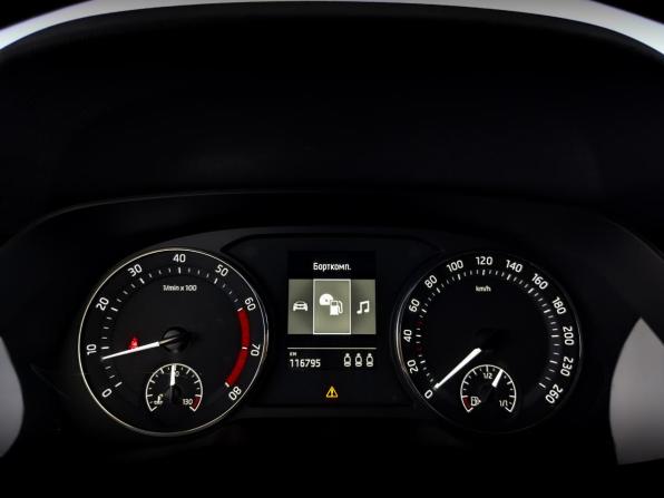 Skoda Octavia IV (A8) с пробегом 2021 года, цена 1 990 000 рублей, 116784 км, лифтбек, Автокод Объявления