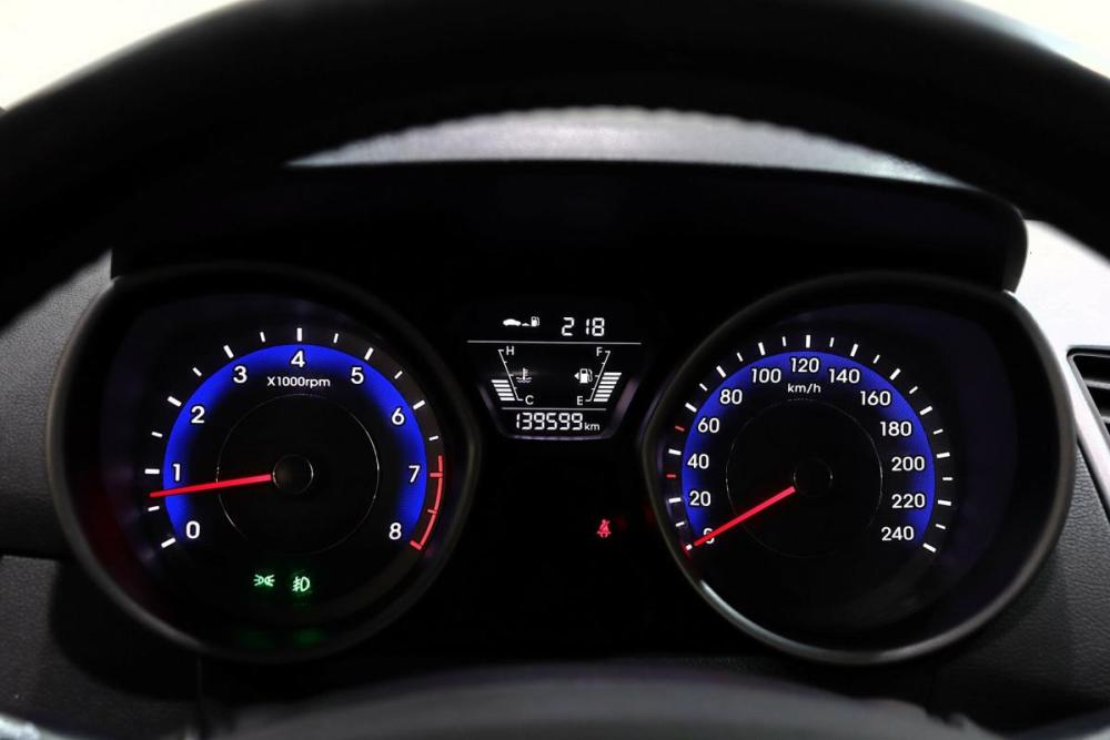 Hyundai Elantra V (MD) Рестайлинг Сургут  - изображение 15