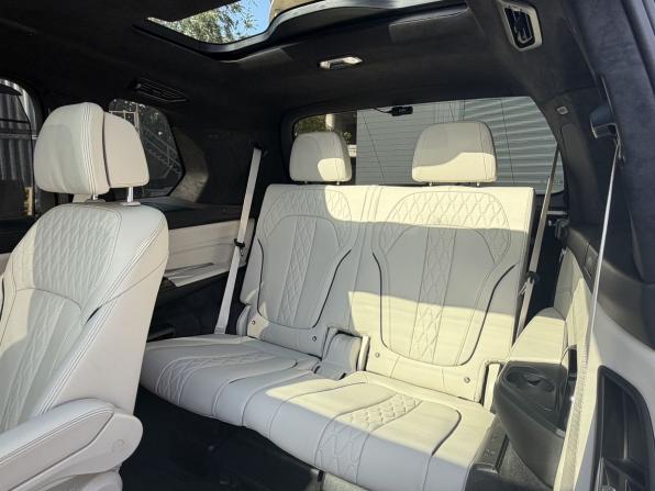 BMW X7 I (G07) Рестайлинг с пробегом 2025 года, цена 13 890 000 рублей, 11000 км, внедорожник, Автокод Объявления
