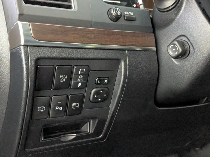 Toyota Land Cruiser 200 Series Рестайлинг 2 Москва  - изображение 24