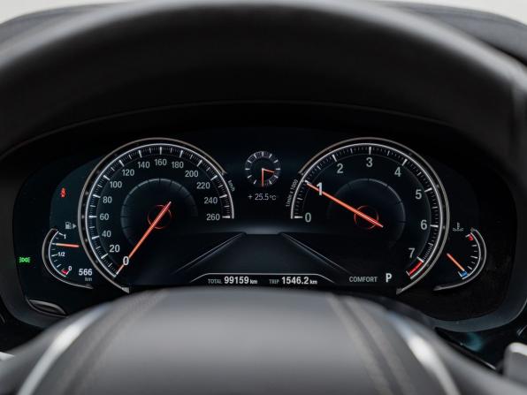 BMW 5 серии VII (G30/G31/G38) с пробегом 2017 года, цена 3 750 000 рублей, 99150 км, седан, Автокод Объявления