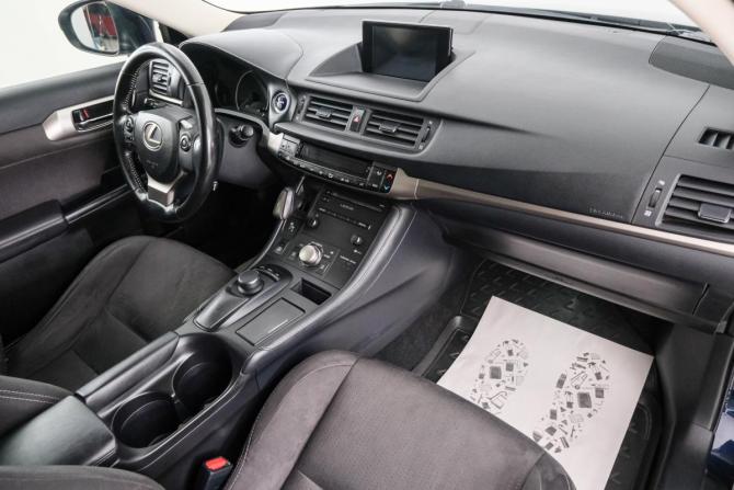 Lexus CT I Рестайлинг 2 с пробегом 2019 года, цена 2 189 000 рублей, 117000 км, хэтчбек, Автокод Объявления