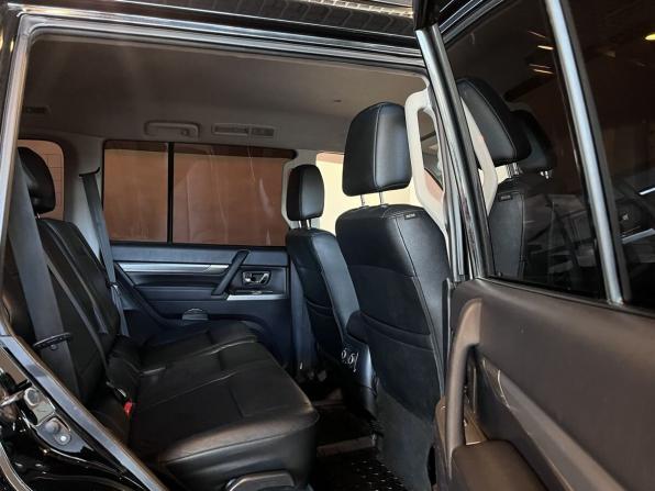 Mitsubishi Pajero IV Рестайлинг 1 с пробегом 2011 года, цена 2 311 000 рублей, 194500 км, внедорожник, Автокод Объявления