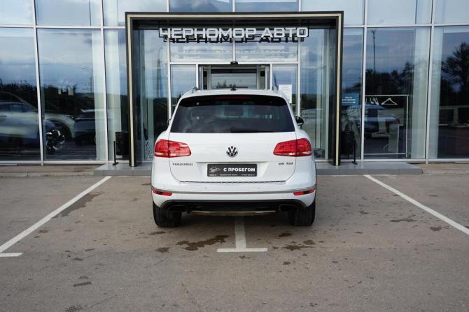 Volkswagen Touareg II Рестайлинг с пробегом 2015 года, цена 3 555 000 рублей, 154000 км, внедорожник, Автокод Объявления